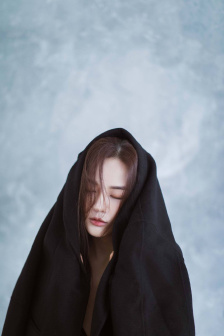 婬荡的寡妇播放